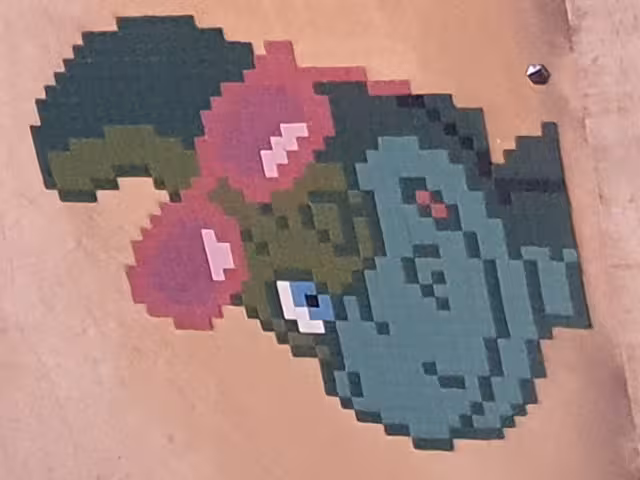 Picture of a mosaic on a wall