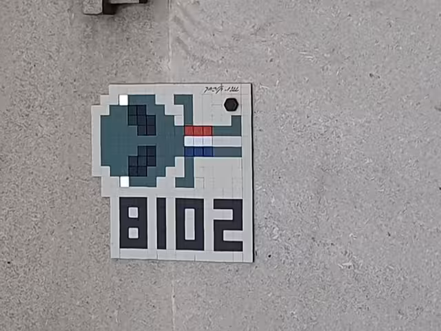 Picture of a mosaic on a wall