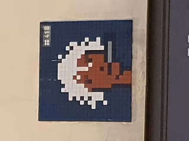 Picture of a mosaic on a wall