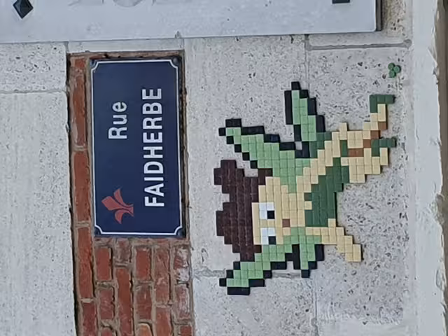 Picture of a mosaic on a wall