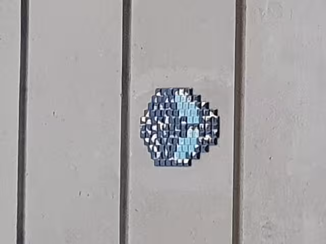 Picture of a mosaic on a wall