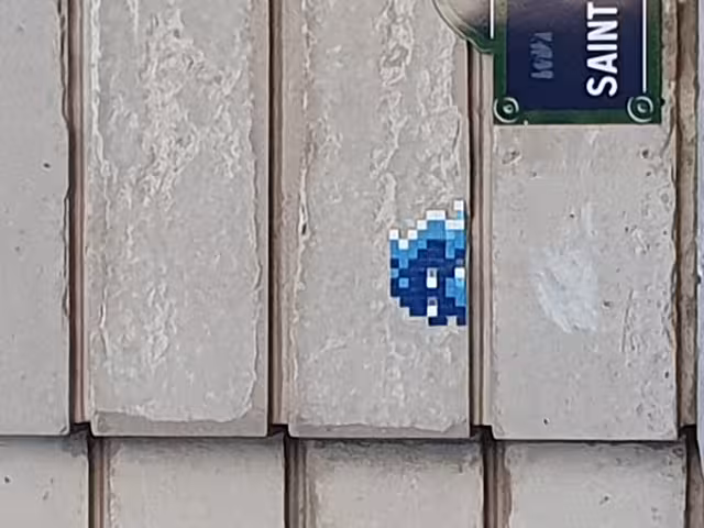 Picture of a mosaic on a wall
